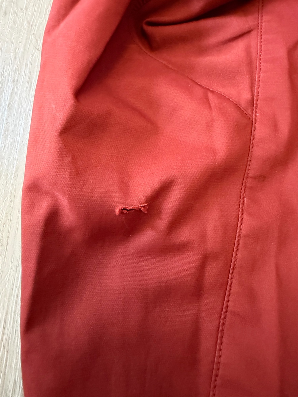 Arc'teryx Men's Brick Red Hooded Windbreaker Jacket Sz L *Minor Flaw* See Detail - Picture 14 of 14